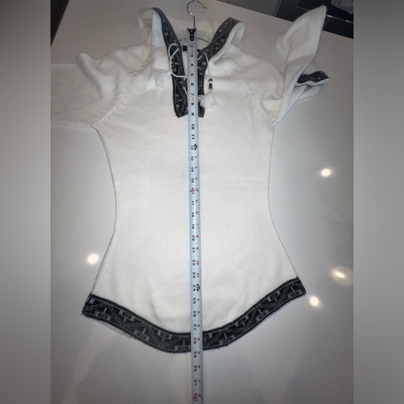 Handmade Alpaca Cream Sweater with Black Trim - Picture 14 of 16